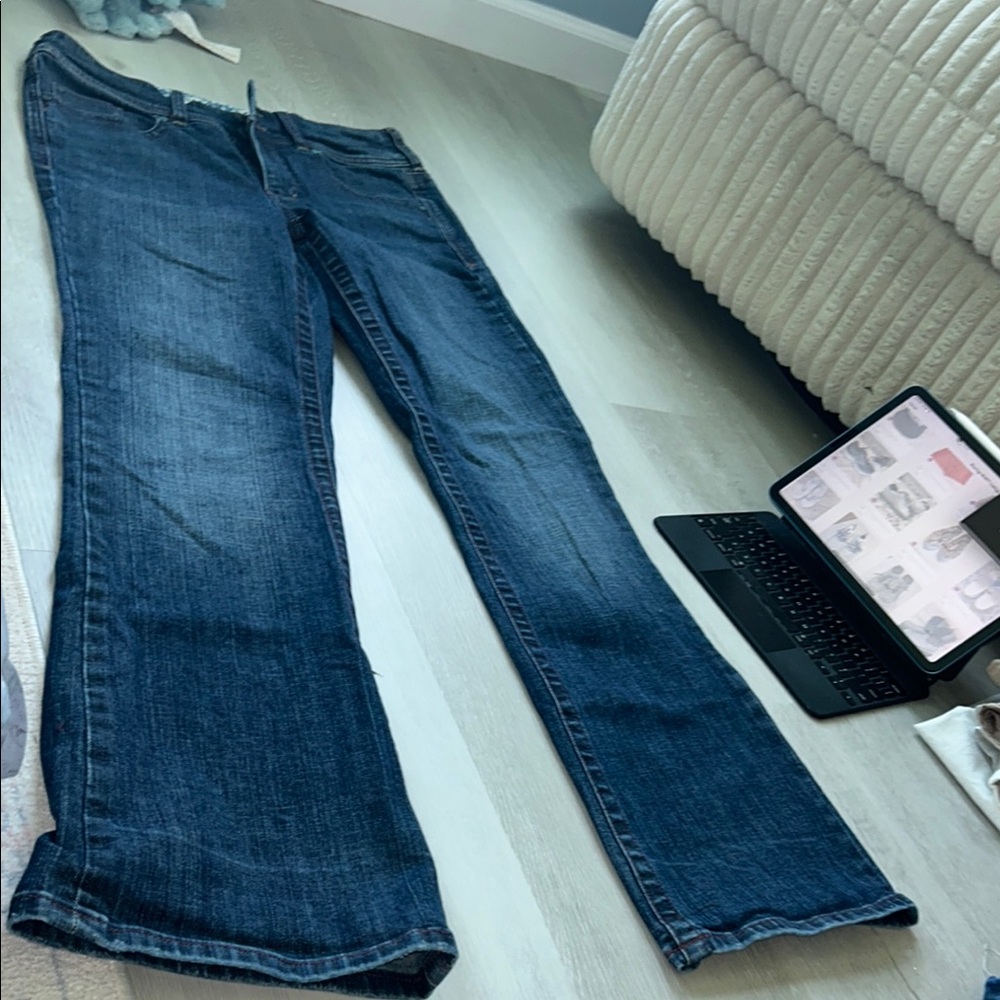 Tommy Bahama Classic Blue Denim Jeans size 8